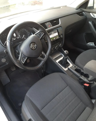 Skoda Octavia cena 43000 przebieg: 303116, rok produkcji 2016 z Łęczna małe 154